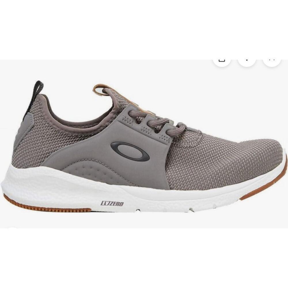 NIB Oakley Dry Men's Shoes - Size 7.5
